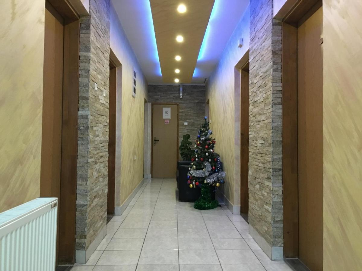 Hostel Grof Mrcajevci Экстерьер фото